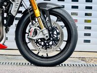 Triumph Speed Triple Speed Triple RS 1160 15
