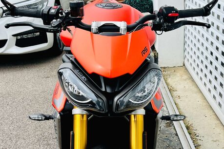 Triumph Speed Triple Speed Triple RS 1160 10
