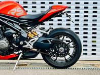 Triumph Speed Triple Speed Triple RS 1160 24