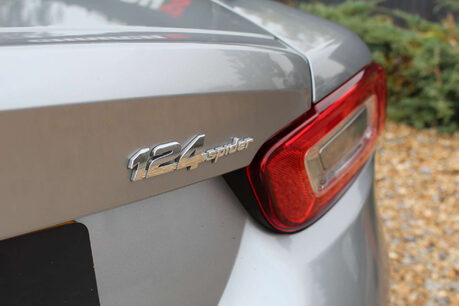 Abarth 124 Spider 1.4 124 Spider MultiAir 2dr 17