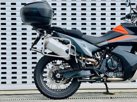 KTM Adventure 890 ADVENTURE 23
