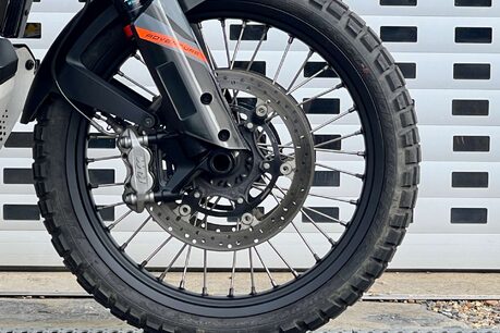 KTM Adventure 890 Adventure 8