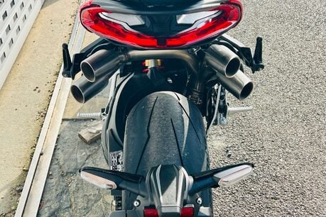 MV Agusta Brutale Brutale 1000 RS 14