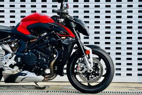 MV Agusta Brutale Brutale 1000 RS 6