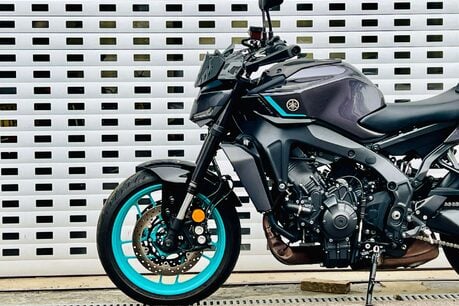 Yamaha MT-09 MT-09 (MTN890) 24 26