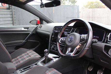 Volkswagen Golf 2.0 Golf GTi Performance TSi 5dr 6