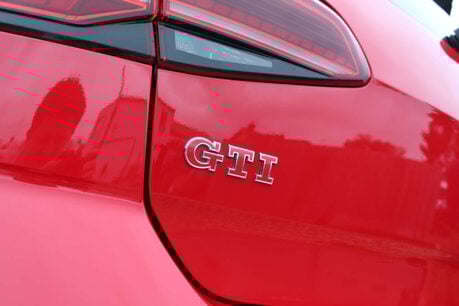 Volkswagen Golf 2.0 Golf GTi Performance TSi 5dr 18