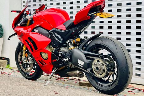 Ducati Panigale V4 Panigale V4S 25