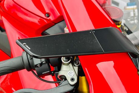 Ducati Panigale V4 Panigale V4S 15
