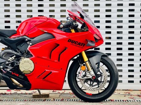 Ducati Panigale V4 Panigale V4S 