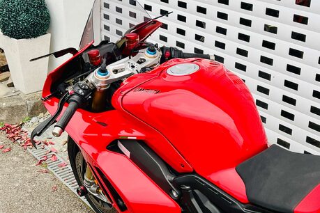 Ducati Panigale V4 Panigale V4S 30