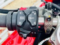 Ducati Panigale V4 Panigale V4S 12