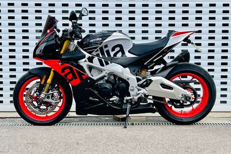 Aprilia Tuono Tuono V4 1100 Factory 23