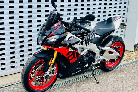 Aprilia Tuono Tuono V4 1100 Factory 24
