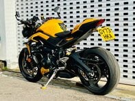 Triumph Street Triple Street Triple RS 27