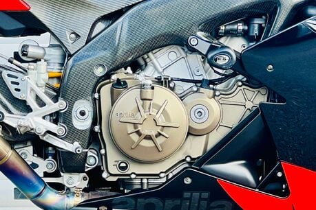 Aprilia RSV RSV 4 Factory 6