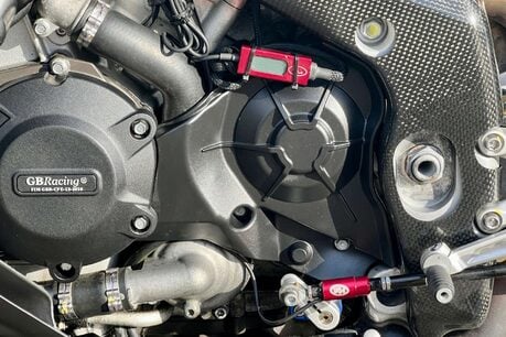 Aprilia RSV RSV 4 Factory 33