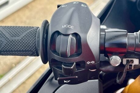 Aprilia RSV RSV 4 Factory 28