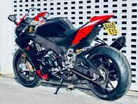 Aprilia RSV RSV 4 Factory 21