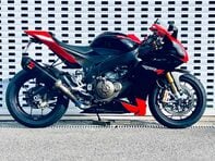 Aprilia RSV RSV 4 Factory 2