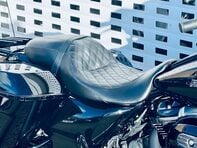Harley-Davidson Street Glide Street Glide Special 1868 17