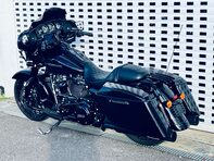 Harley-Davidson Street Glide Street Glide Special 1868 22