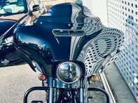 Harley-Davidson Street Glide Street Glide Special 1868 18