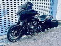 Harley-Davidson Street Glide Street Glide Special 1868 20