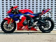 Honda CBR CBR 1000 SP Fireblade 29