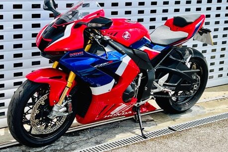 Honda CBR CBR 1000 SP Fireblade 32