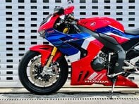 Honda CBR CBR 1000 SP Fireblade 33