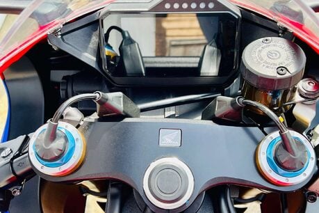 Honda CBR CBR 1000 SP Fireblade 25