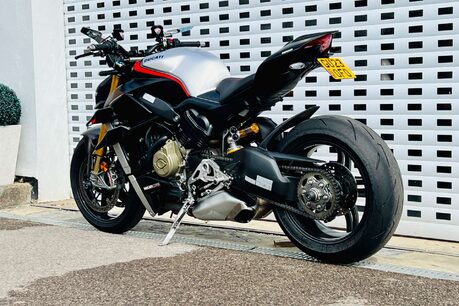 Ducati Streetfighter V4 SP Streetfighter V4 24