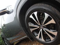 Lexus NX 2.5 NX 300h CVT 4WD 5dr 6