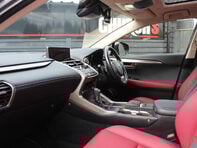 Lexus NX 2.5 NX 300h CVT 4WD 5dr 17