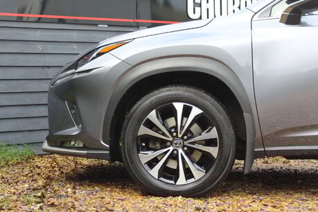 Lexus NX 2.5 NX 300h CVT 4WD 5dr 16