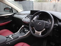 Lexus NX 2.5 NX 300h CVT 4WD 5dr 7