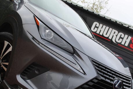 Lexus NX 2.5 NX 300h CVT 4WD 5dr 4