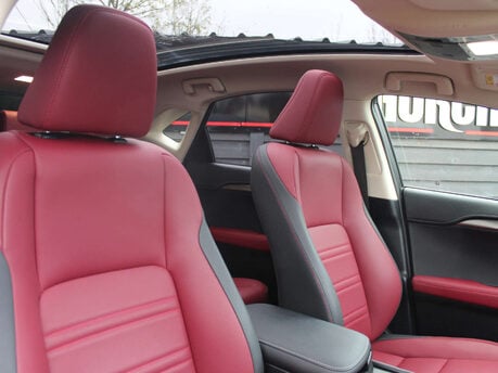 Lexus NX 2.5 NX 300h CVT 4WD 5dr 