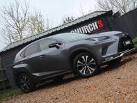 Lexus NX 2.5 NX 300h CVT 4WD 5dr 1