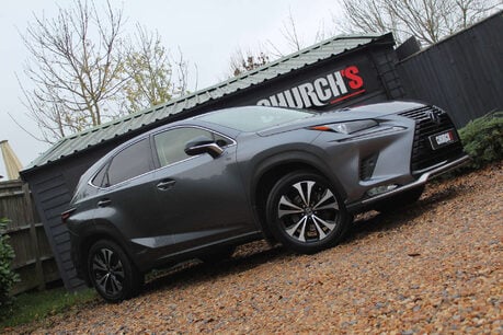 Lexus NX 2.5 NX 300h CVT 4WD 5dr 1