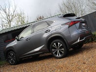 Lexus NX 2.5 NX 300h CVT 4WD 5dr 19