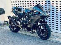 Kawasaki ZX Ninja H2 4