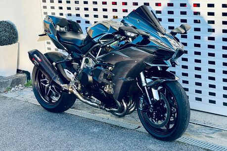 Kawasaki ZX Ninja H2 4