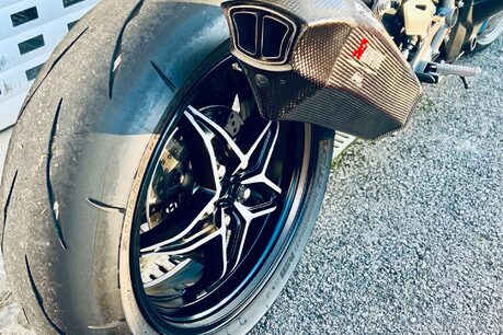 Kawasaki ZX Ninja H2 8