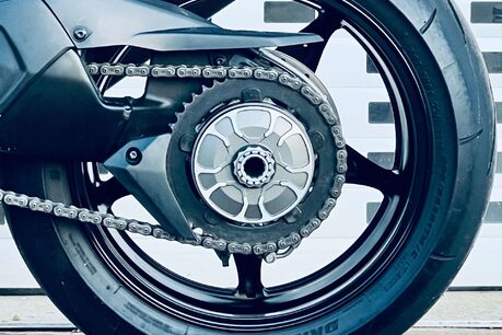 Kawasaki ZX Ninja H2 27