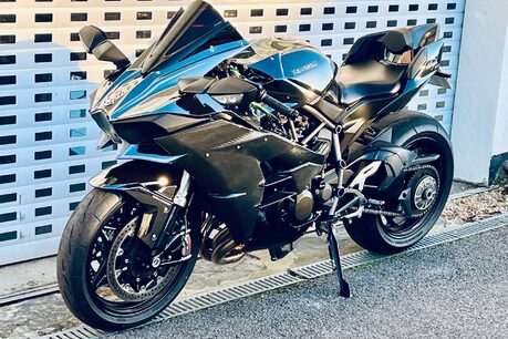 Kawasaki ZX Ninja H2 21
