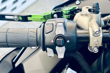 Kawasaki ZX Ninja H2 16