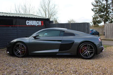 Audi R8 5.2 R8 V10 Quattro Semi-Auto 4WD 2dr 15
