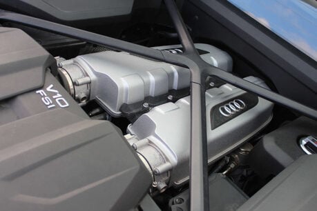 Audi R8 5.2 R8 V10 Quattro Semi-Auto 4WD 2dr 13